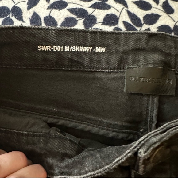 Six Week Residency Washed Black SWR-D01 Distressed ButtonFly Skinny Jeans NWT 36 - Picture 8 of 15